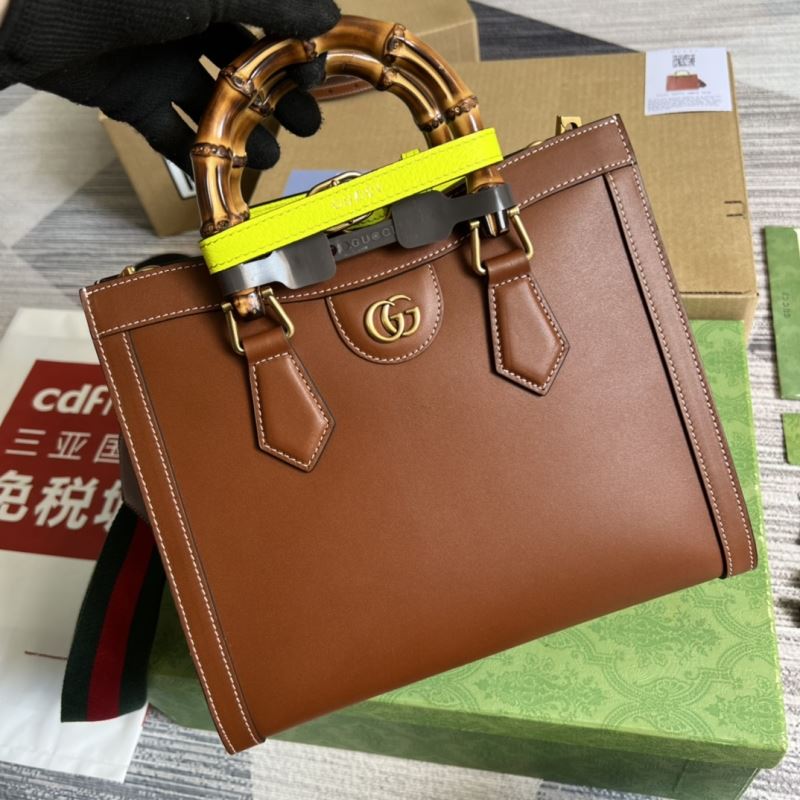 Gvc*1 tote bags